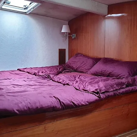 One Catamaran *
