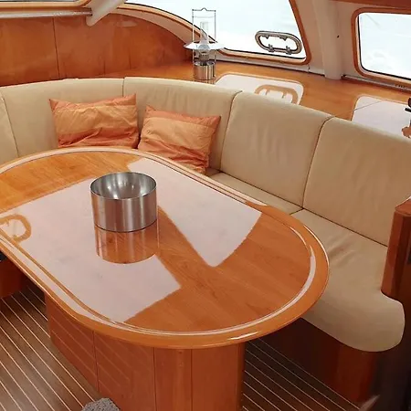 Ботель One Catamaran Понта-Делгада